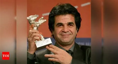 Jafar Panahi'nin Hakkındaki Mahkeme Kararı: İran Sineması İçin Bir Sis Perdesi mi?